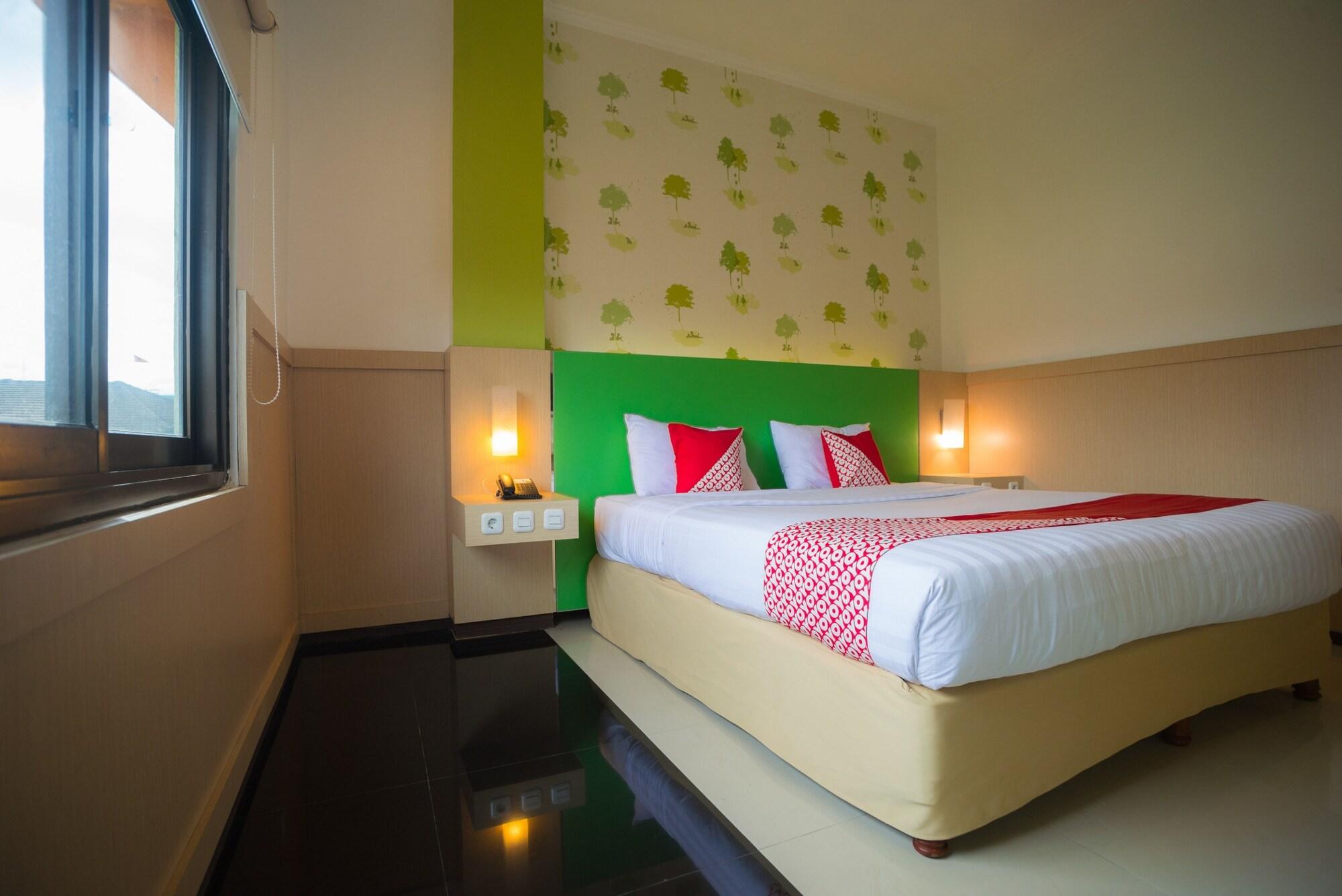 Royal Park Hotel Samarinda Exterior foto